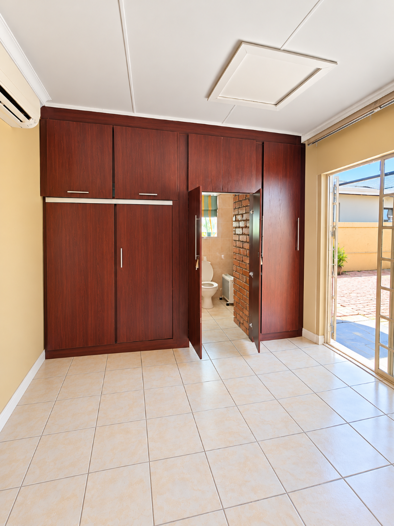3 Bedroom Property for Sale in Flamwood North West